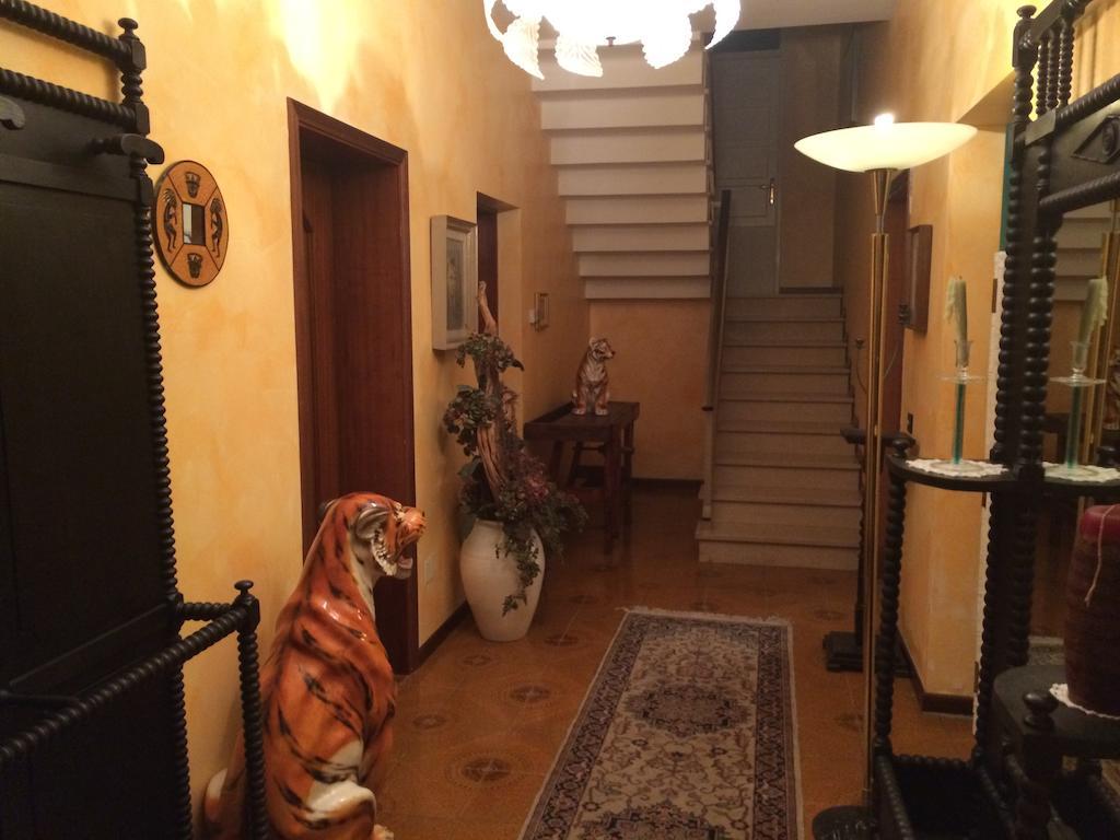 Bed & Breakfast Don Carlos サン・マルティーノ・ディ・ルーパリ エクステリア 写真